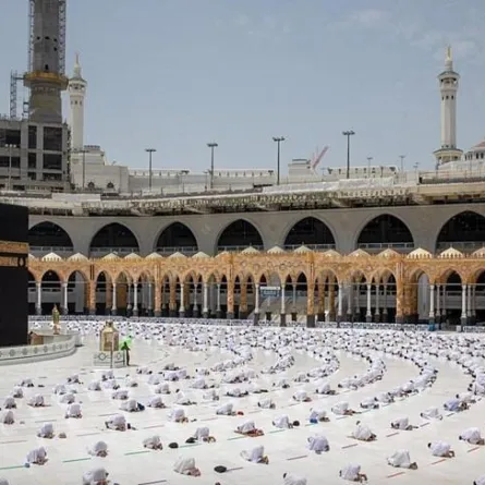 إدارة الأمن والسلامة والحشود تتابع اشتراطات السلامة في الحرم المكي