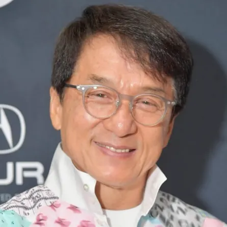 جاكي شان يقرر حرمان إبنه من ثروته.. ماهو السبب؟