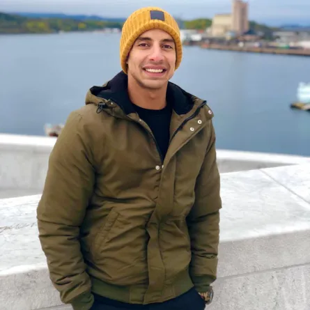 عمرو وهبة يعلن الاسم النهائي لابنته فما علاقة "فاتورة المستشفى"؟