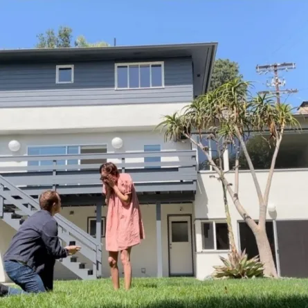 إبنة بروس ويليس وديمي مور تعلن خطوبتها