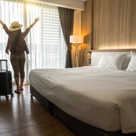 في ظل كورونا .. أكثر 5 بقع مليئة بالجراثيم في غرف الفنادق