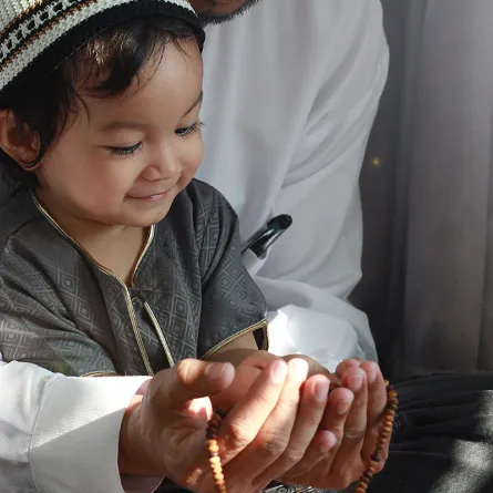 صححي هذه المعتقدات الخاطئة عن ليلة القدر لطفلك