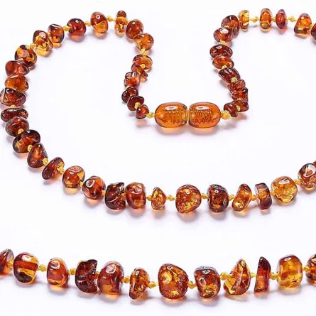 أصل خرافة قلادة العنبر لتخفيف آلام التسنين!