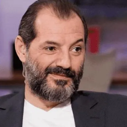 عادل كرم يعلن اسم طفلته وتفاصيل علاقة حبه لزوجته ويقول: لا يمكنني الاستمرار بـ"الهيبة 5"