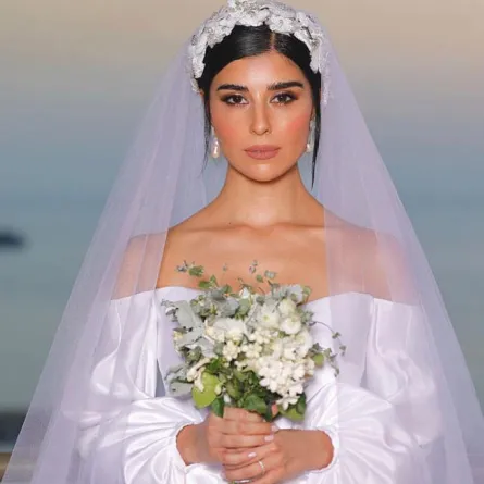 زينة مكي تحذف صور زفافها من نبيل خوري بطريقة مفاجئة وتثير التساؤل عن انفصالهما