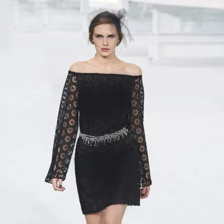 فساتين سهرة قصيرة لصيف 2021