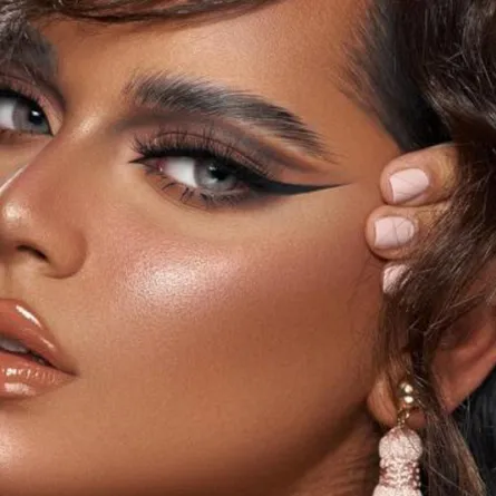 مكياج قوي يناسب البشرة الحنطية من مريم الحداد