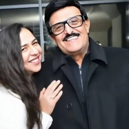 أوّل تعليق لإيمي سمير غانم بعد جنازة والدها ورامي رضوان يصفه بـ«إكسير السعادة»