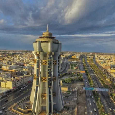 خميس مشيط.. مدينة تاريخية صناعية ووجهة سياحة صيفية