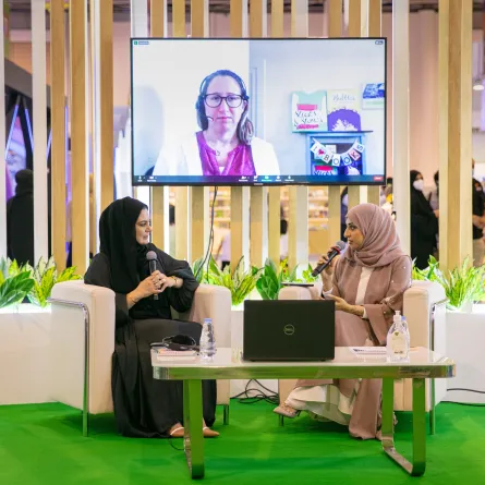 أيهما أفضل: القراءة للأطفال أم تركهم يطالعون بأنفسهم؟