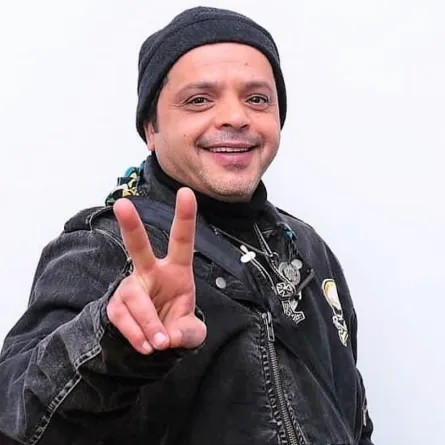 فيديو.. آدم الشرقاوي يعتذر لمحمد هنيدي بسبب خطأ في اسمه 