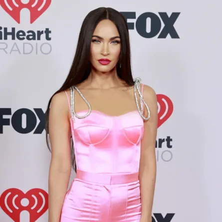 أجمل إطلالات حفل iHeartRadio Music Awards