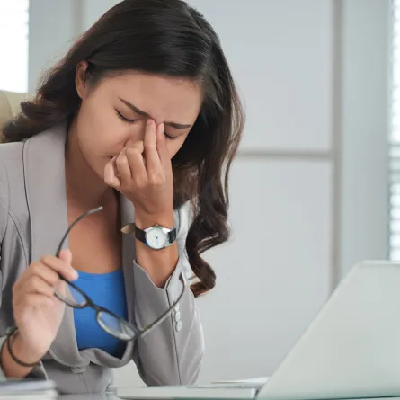 اكتشفي أعراض القلق المزمن