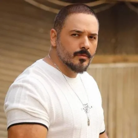 شاهد .. من هو الممثل الذي وصفه رامي عياش بـ "شيخ الشباب"؟