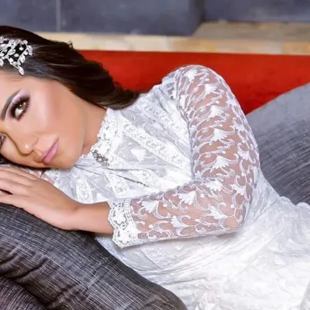 أمل عرفة تناشد زملاءها للوقوف إلى جانب الفنانة صباح السالم