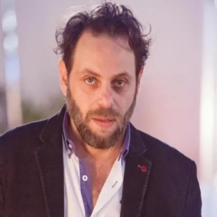 شاهد .. سيف الدين سبيعي : أمل بوشوشة قدمت مع باسم ياخور ثنائية مميزة في "على صفيح ساخن"