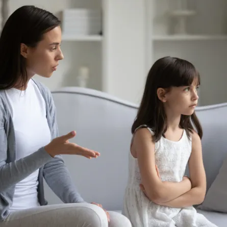 علامات تأخر النمو العاطفي لدى الطفل