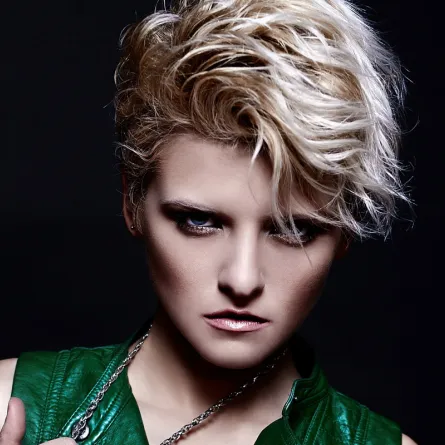 تسريحات شعر قصير لصيف 2021