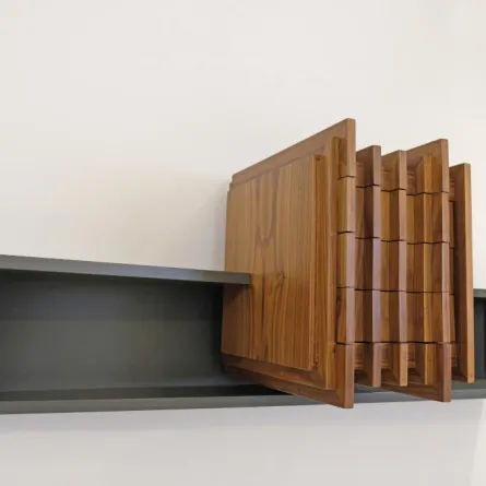 أثاث غير مألوف لعشّاق الفنّ والغموض والبيئة