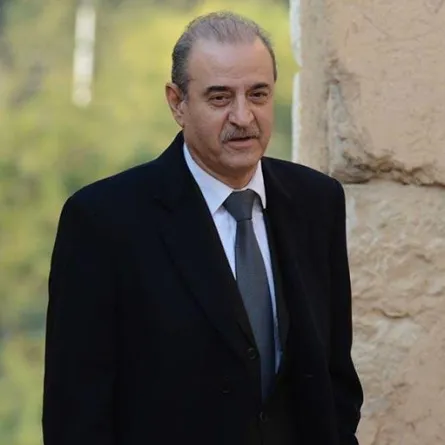 هل حصل بسام كوسا على الجنسية الإماراتية؟