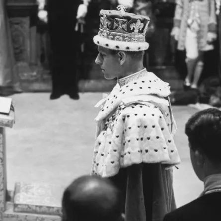 قلعة وندسور وهوليرود هاوس يعرضان لحظات خاصة في حياة الأمير فيليب