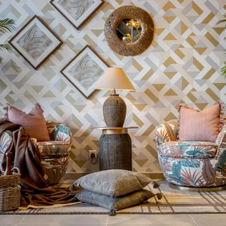 «الماكسيمالزم» MAXIMALISM صخب الألوان والنقوش