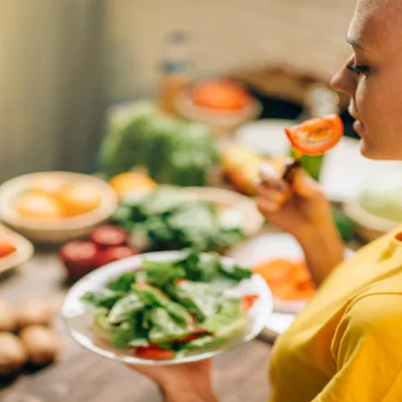 10 أطعمة تساعد على زيادة حرق الدهون جرّبيها فوراً