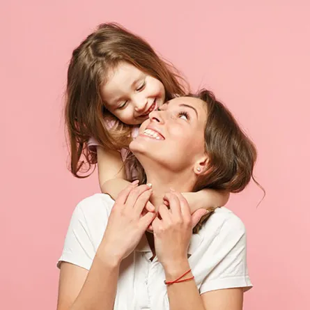 رسالة حب يقدمها الأطفال لأمهاتهم