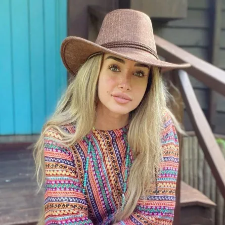 هنا الزاهد تكشف تفاصيل مرض والدتها .. ورم خبيث وتمر بأخطر خمسة أيام