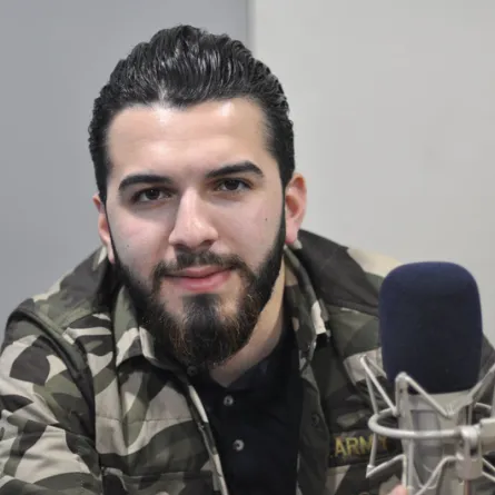 بالصور والفيديو.. حازم شريف يحتفل بيوم ميلاده برفقة خطيبته