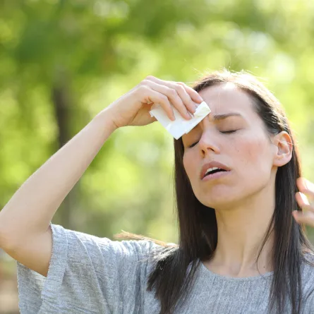 ضربة الشمس وأعراضها تستدعي التدخل الطبي الفوري