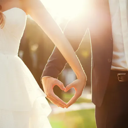 بعد الزواج لماذا تلقَّب السيدة بلقب زوجها؟