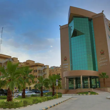 مدينة الملك سعود الطبية تكشف عن أبرز أعراض "الحكة المزمنة"