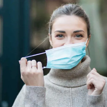 فرنسا تلغي ارتداء الكمامات في الأماكن المفتوحة