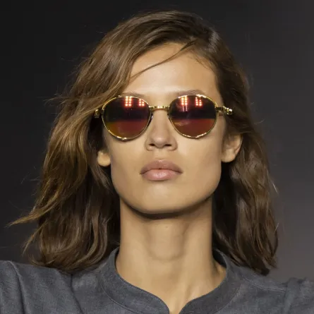 موديلات نظارات شمسية من مجموعات صيف 2021