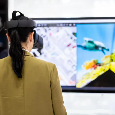 انطلاق معرضي الصحة العربي و ميدلاب الشرق الأوسط 2021 غداً في دبي