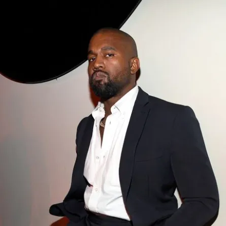 بعد انفصاله عن كيم كارداشيان.. كاني ويست يواعد عارضة الأزياء الروسية إيرينا شايك