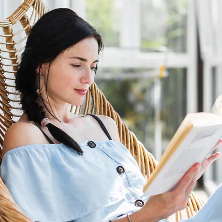 كتاب يناقش الآثار المتوقعة لجائحة كوفيد 19 على النساء