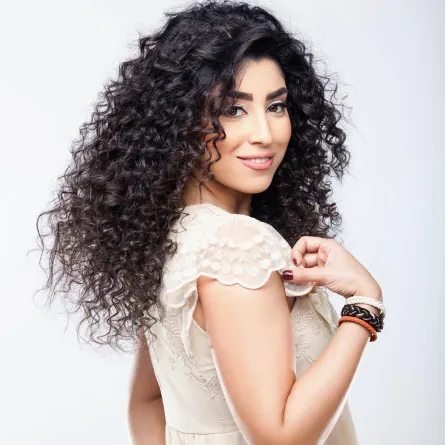 آيتن عامر تستجيب لجمهورها وتحذف الترويج لتطبيق مشبوه أخلاقيا