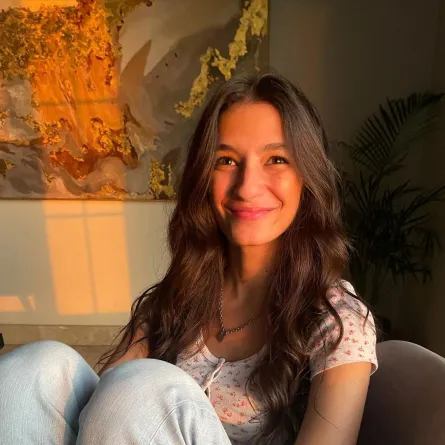 بالفيديو: أميرة أديب تكشف عن تجربتها مع مرض فرط الحركة