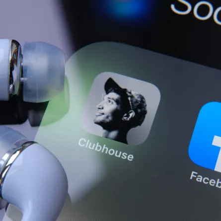 فيسبوك تدخل منافسة الدردشة الصوتية مع كلوب هاوس  