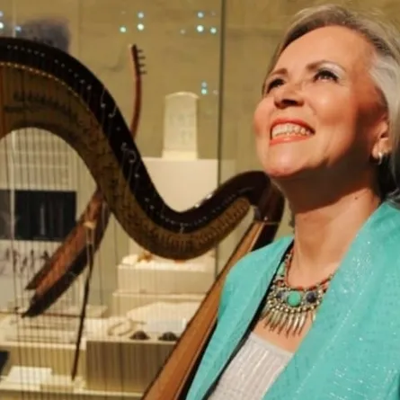 عازفة الهارب العالمية منال محي الدين بمصاحبة مجموعة أنامل مصرية في ضيافة أوبرا القاهرة