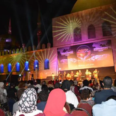 المهرجان الدولي الثامن للطبول والفنون التقليدية بقلعة صلاح الدين 