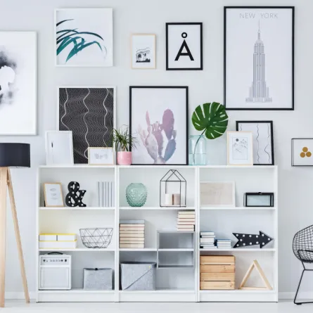 طرق تزيين الرفوف بالاكسسوارات