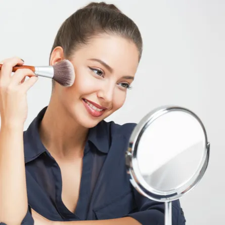 مستحضرات ضرورية لمحبات المكياج البسيط