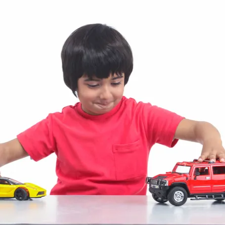 قصص للأطفال: خالد وسيارته العجيبة