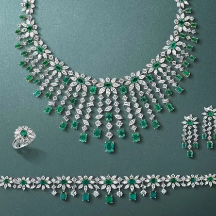أفكار أطقم مجوهرات مرصعة بالزمرد لإطلالات عروس 2021