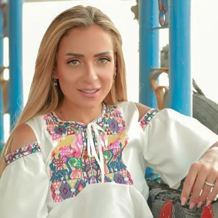 ريم البارودي عادت من مهرجان أسوان بجلسة تصوير للحب