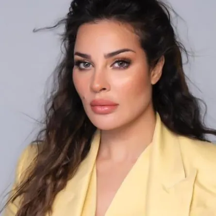 نادين نجيم ترد على منتقدي تغير شكلها وتعبر عن إعجابها بفتيات غَيّرن شَكلَهُنّ ليُصبِحنَ نُسخاً عنها