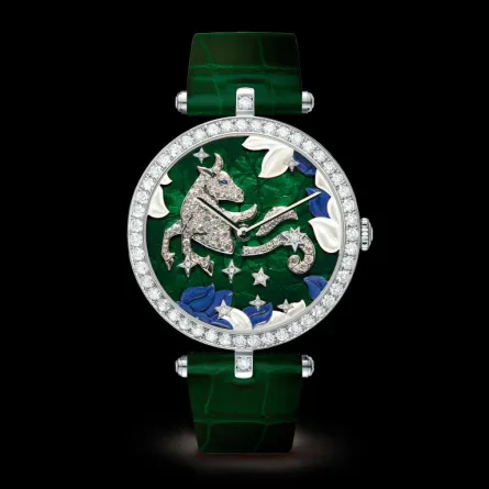 ساعات فاخرة بنقوش الأناميل الفنية